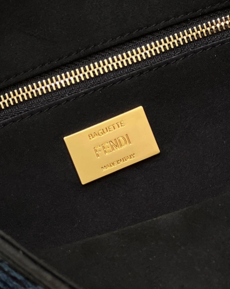 Flexible Fendi Baguette Bags 58118