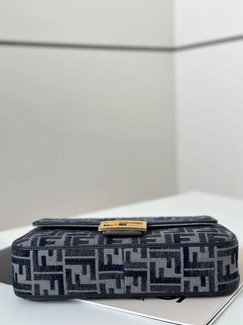 Fendi Baguette Bags Neat 58129