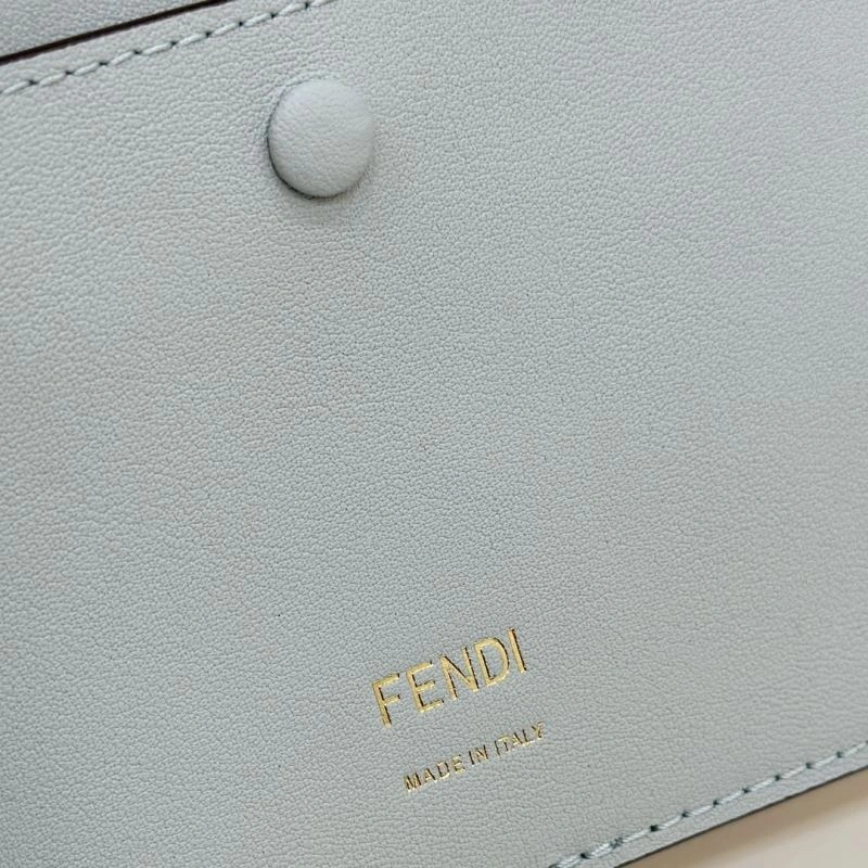 Versatile Fendi Baguette Bags 58112