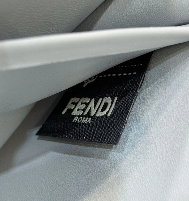 Resilient Fendi Baguette Bags 58105