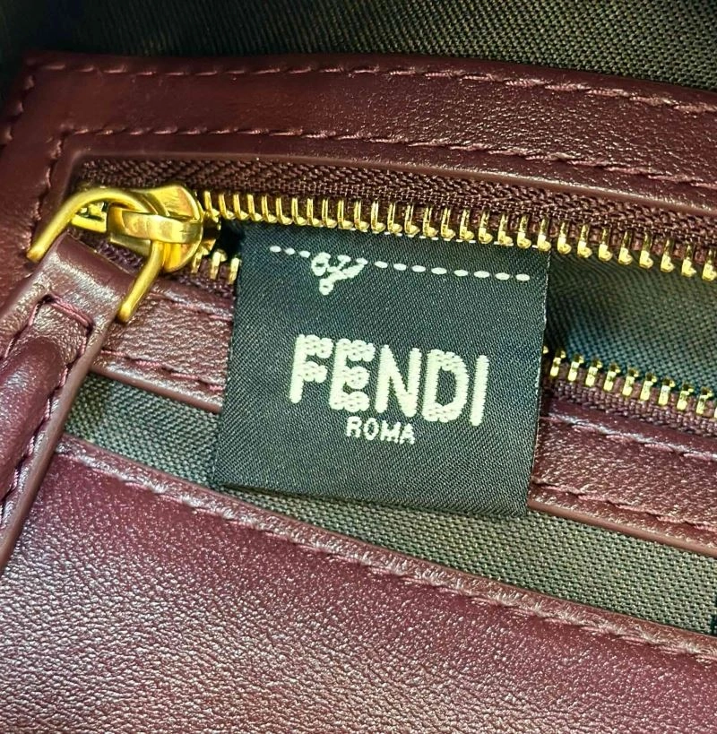 Minimalist Fendi Baguette Bags 58101