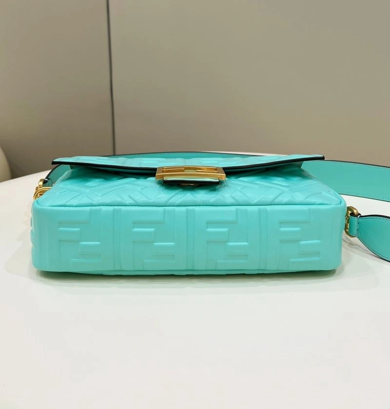 Tailored Fendi Baguette Bags 58099