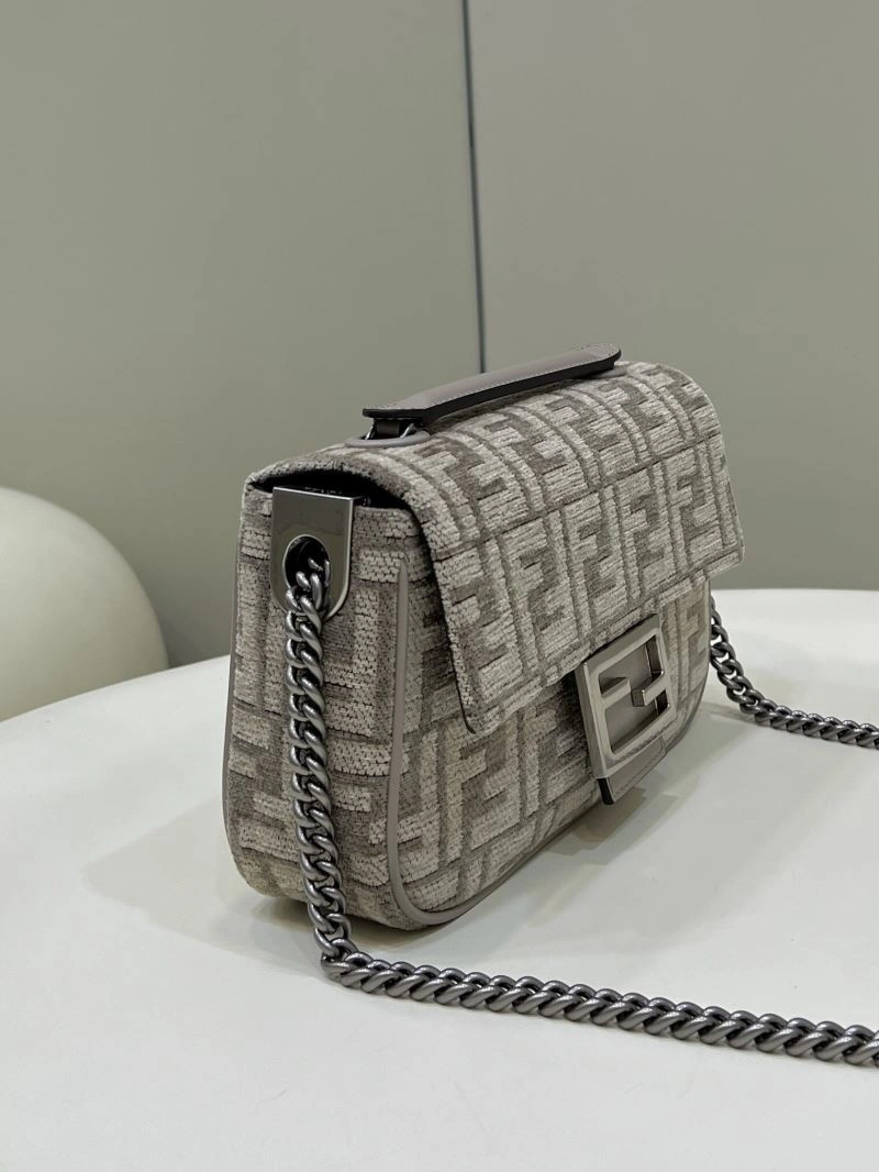 Unisex Fendi Baguette Bags 58092