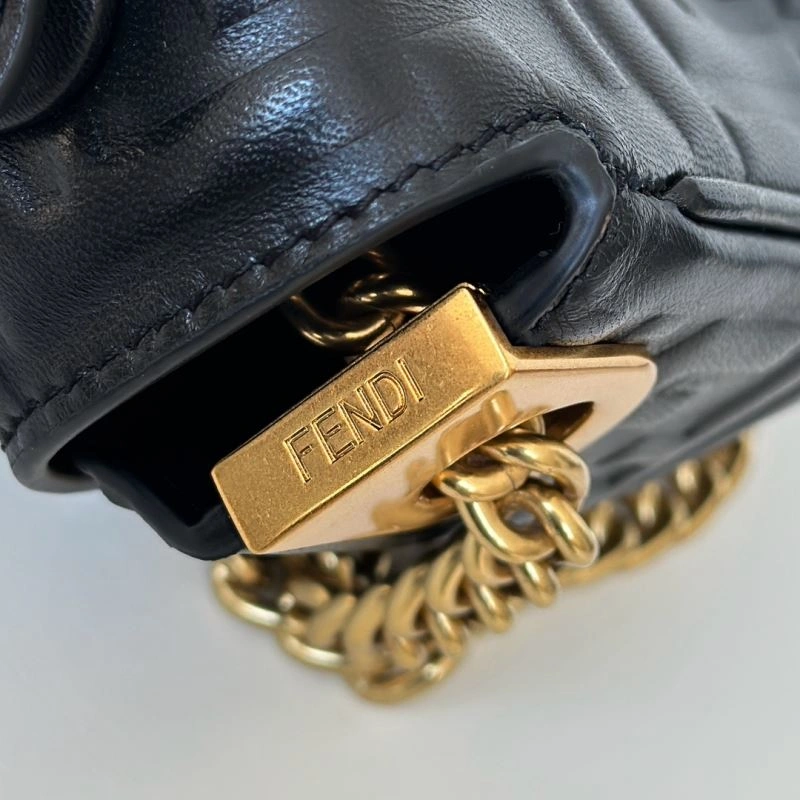 Flexible Fendi Baguette Bags 58078