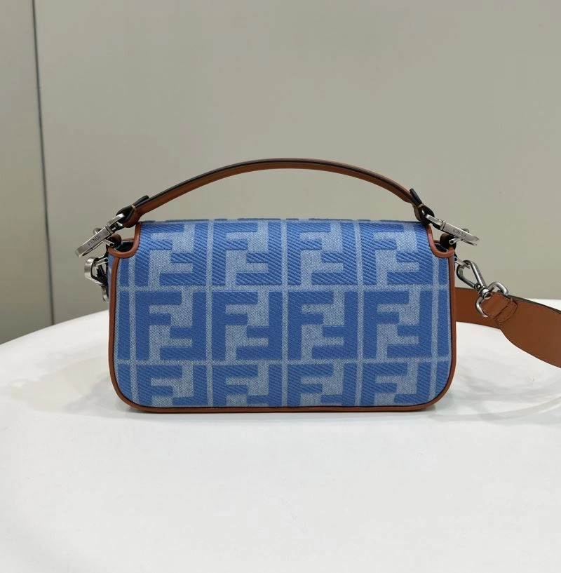 Snug Fendi Baguette Bags 58114