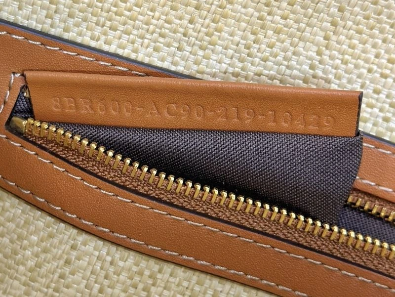 Fendi Baguette Bags Durable 58077
