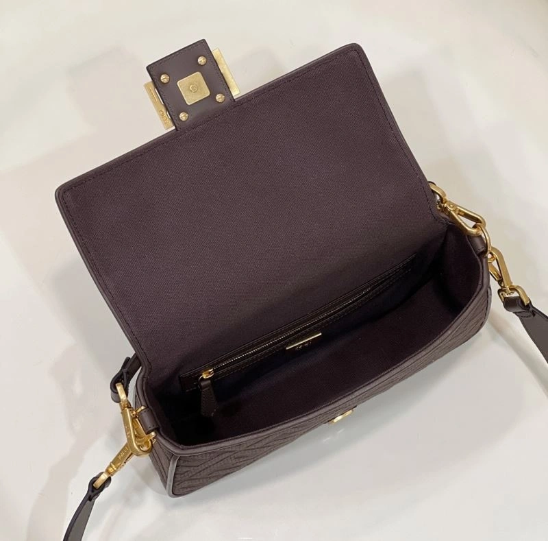 Resilient Fendi Baguette Bags 58074