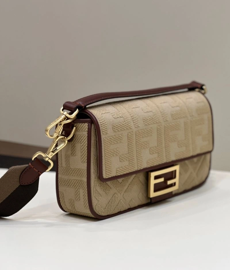 Flexible Fendi Baguette Bags 58072