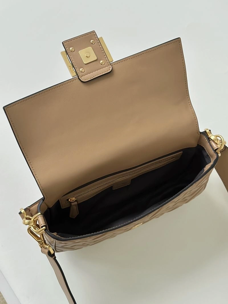 FashionForward Fendi Baguette Bags 58061