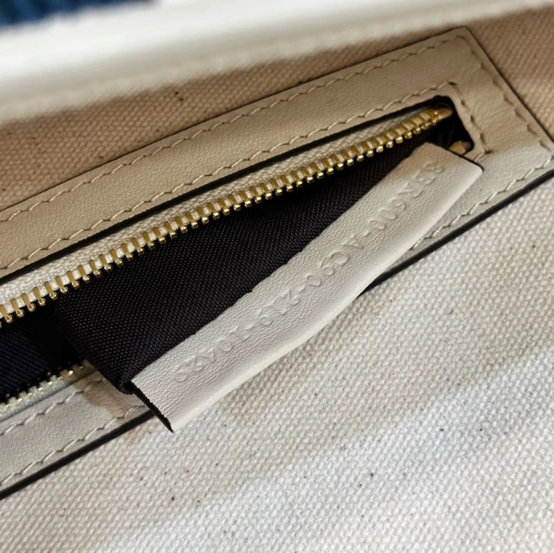 Fendi Baguette Bags ComfortFit 58062