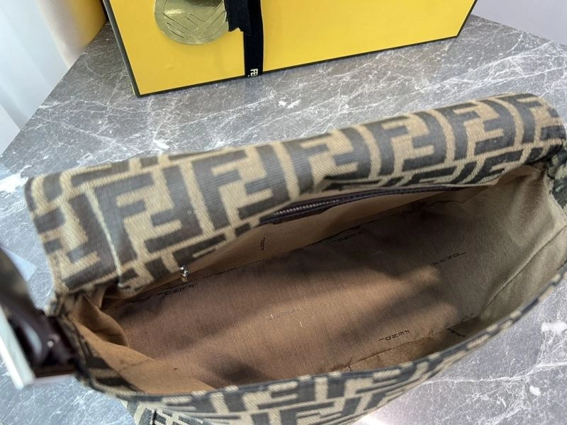 ZeroBulk Fendi Baguette Bags 58065