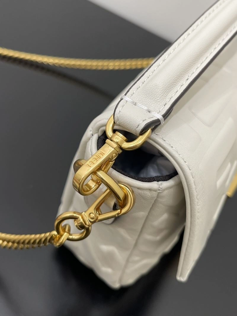 Snug Fendi Baguette Bags 58064
