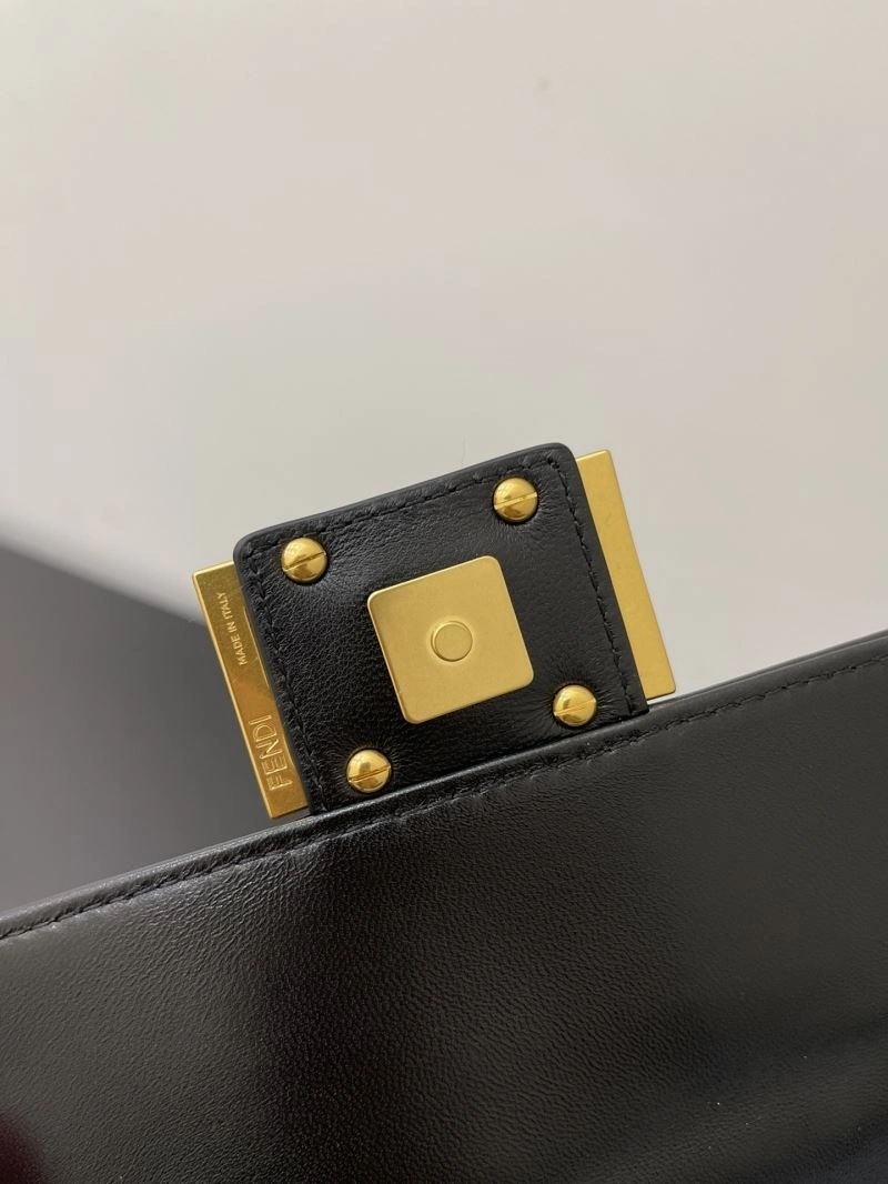 Fendi Baguette Bags Sleek 58108