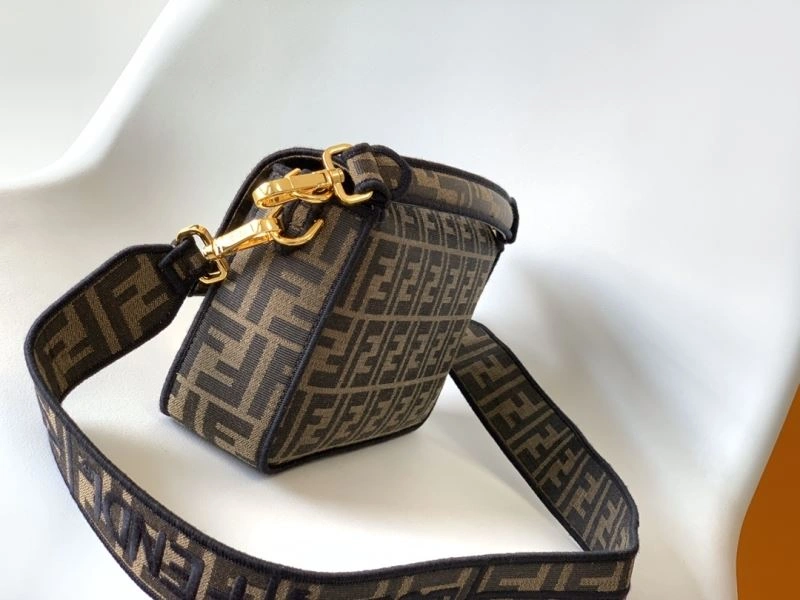 UrbanChic Fendi Baguette Bags 58055