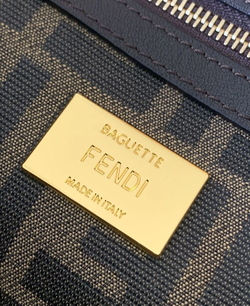 UrbanChic Fendi Baguette Bags 58055