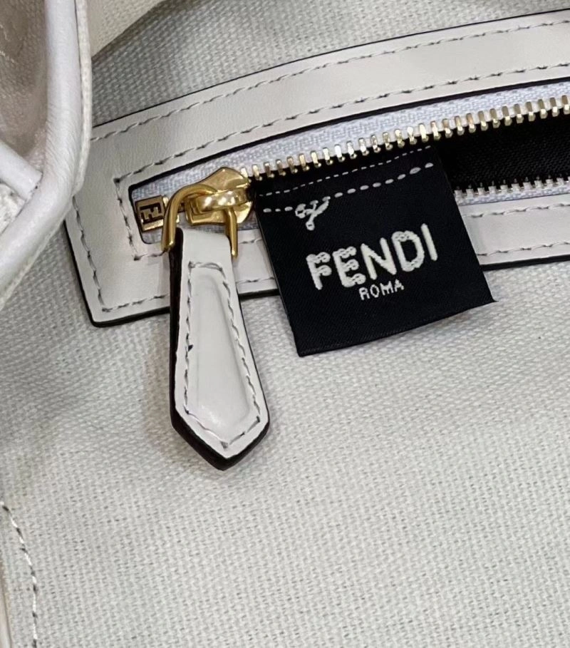 Fendi Baguette Bags Unisex 58076