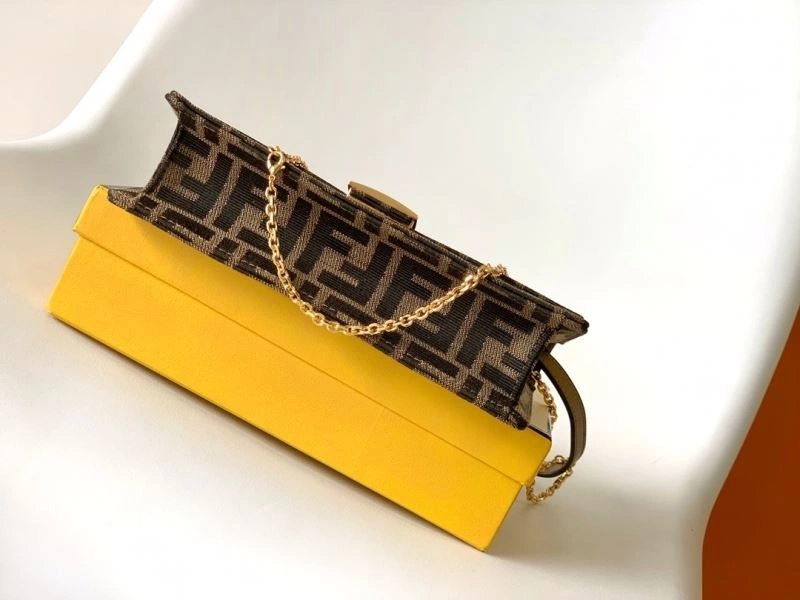 MultiPurpose Fendi Baguette Bags 58038