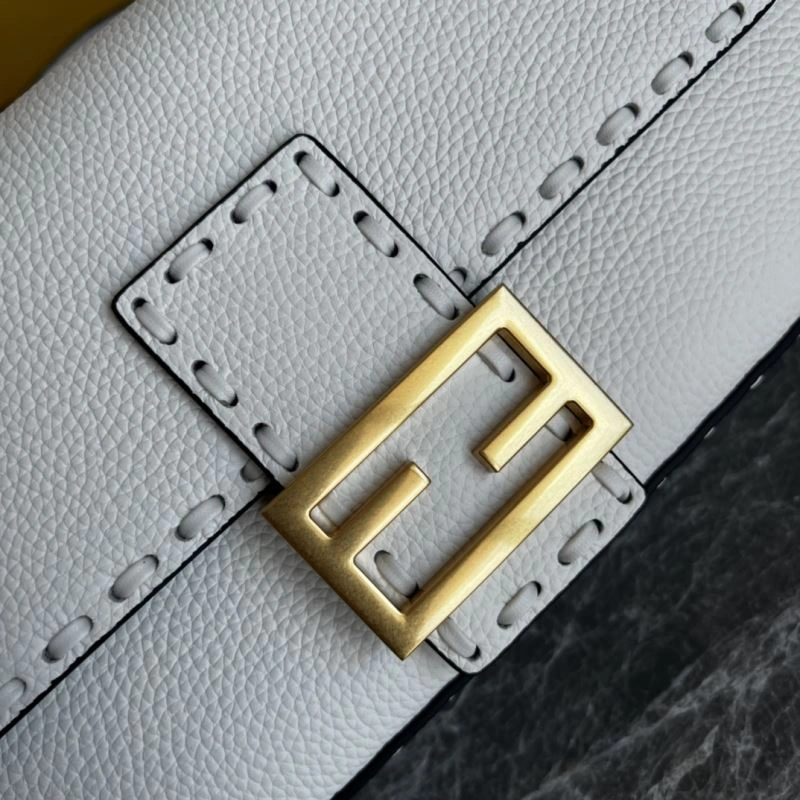 Fendi Baguette Bags Comfortable 58037