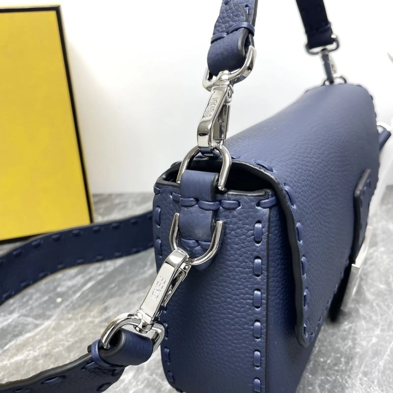 Fendi Baguette Bags Versatile 58034