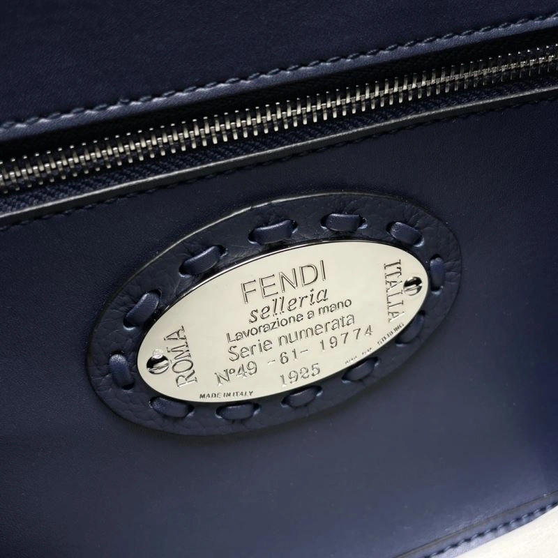 Fendi Baguette Bags Versatile 58034