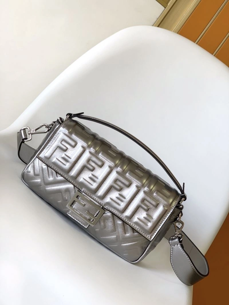 Trendsetting Fendi Baguette Bags 58068