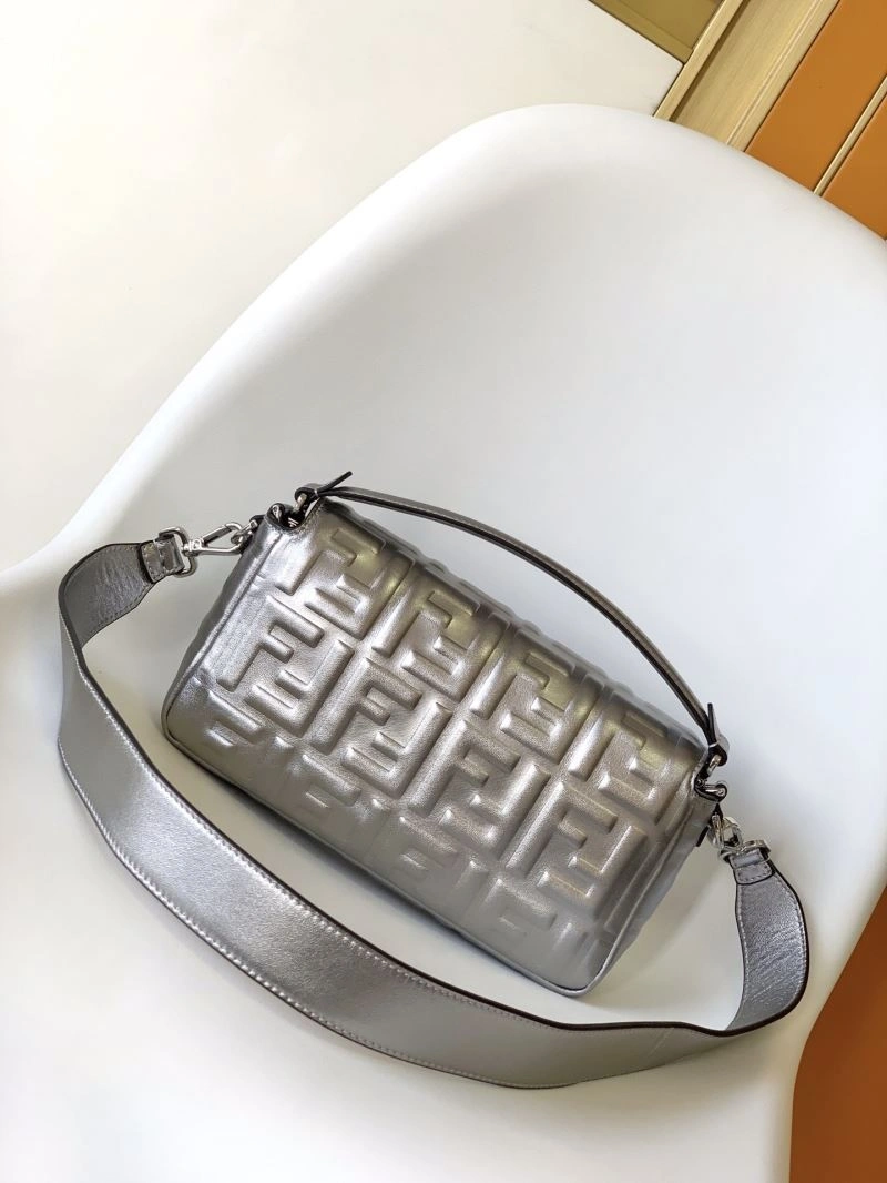Trendsetting Fendi Baguette Bags 58068