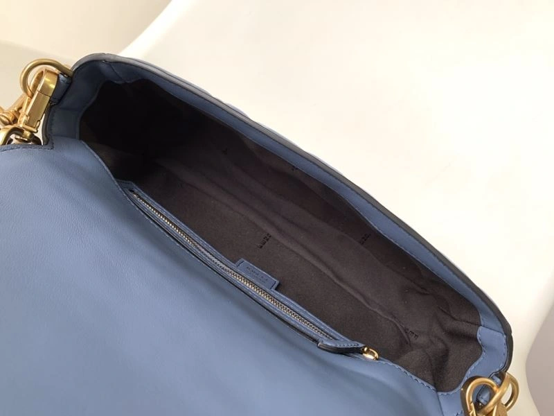 Packable Fendi Baguette Bags 58018