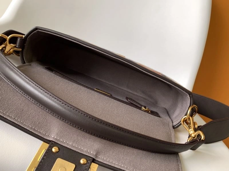 Cozy Fendi Baguette Bags 58004