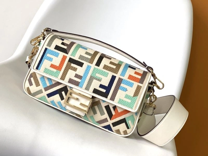 FashionForward Fendi Baguette Bags 58003