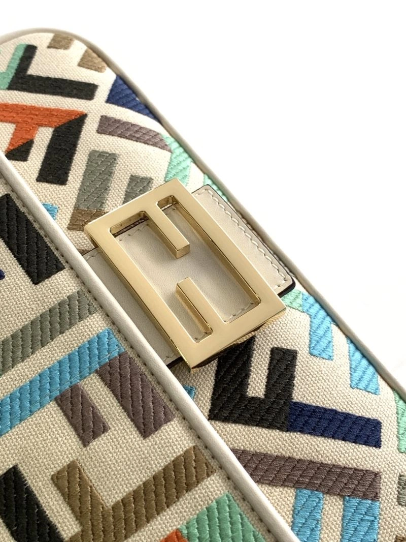 FashionForward Fendi Baguette Bags 58003
