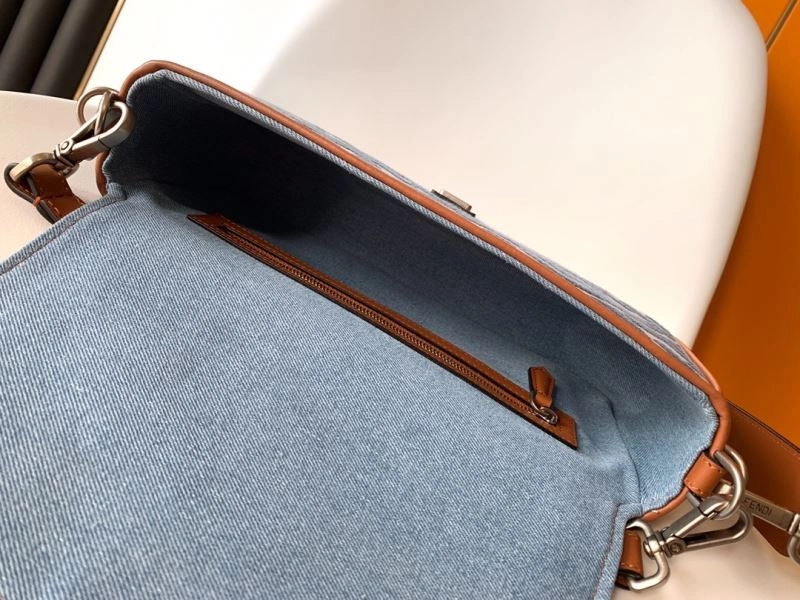 Comfortable Fendi Baguette Bags 57988