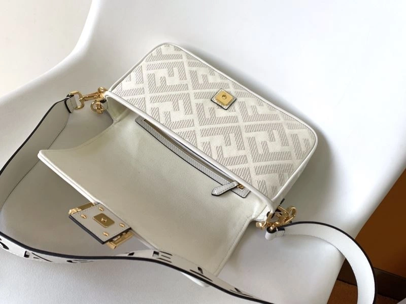 Fendi Baguette Bags Sleek 57983