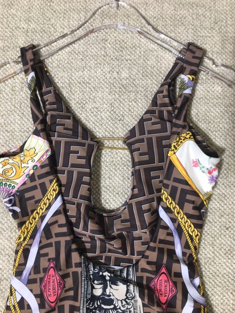 Fendi Bikins EyeCatching 120649