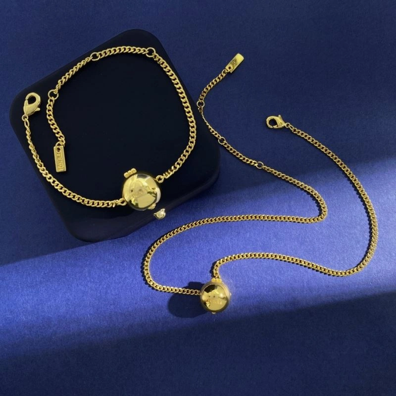 Resilient Fendi Bracelets 214614