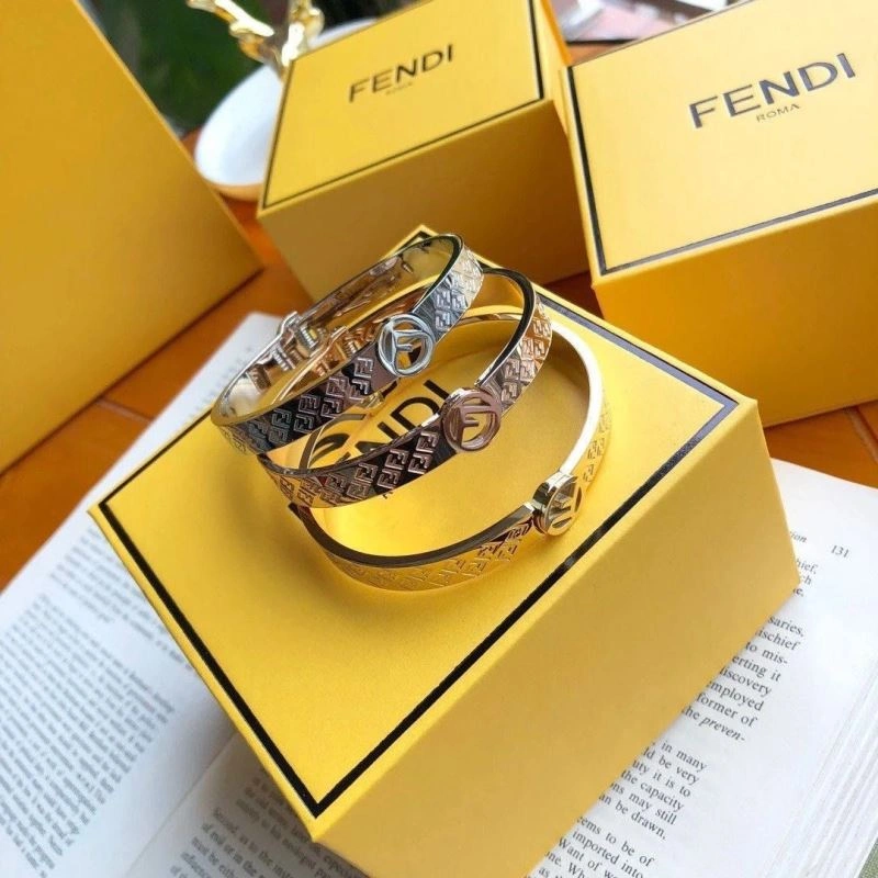 Bright Fendi Bracelets 213071