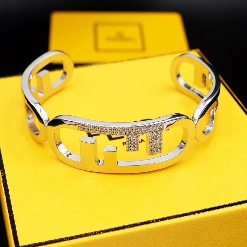 Efficient Fendi Bracelets 212637