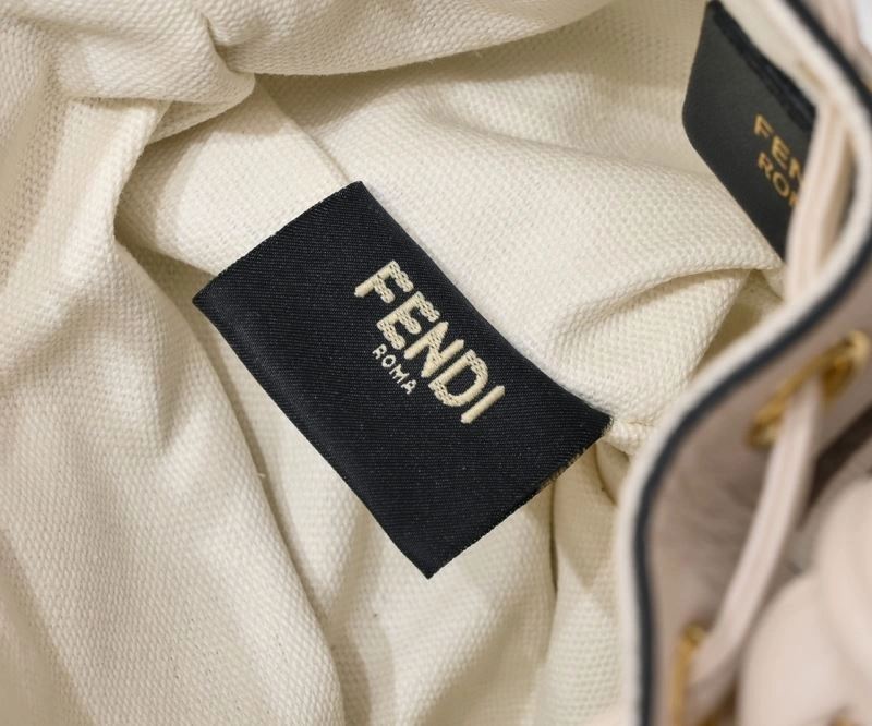 ZipUp Fendi Bucket Bags 85404
