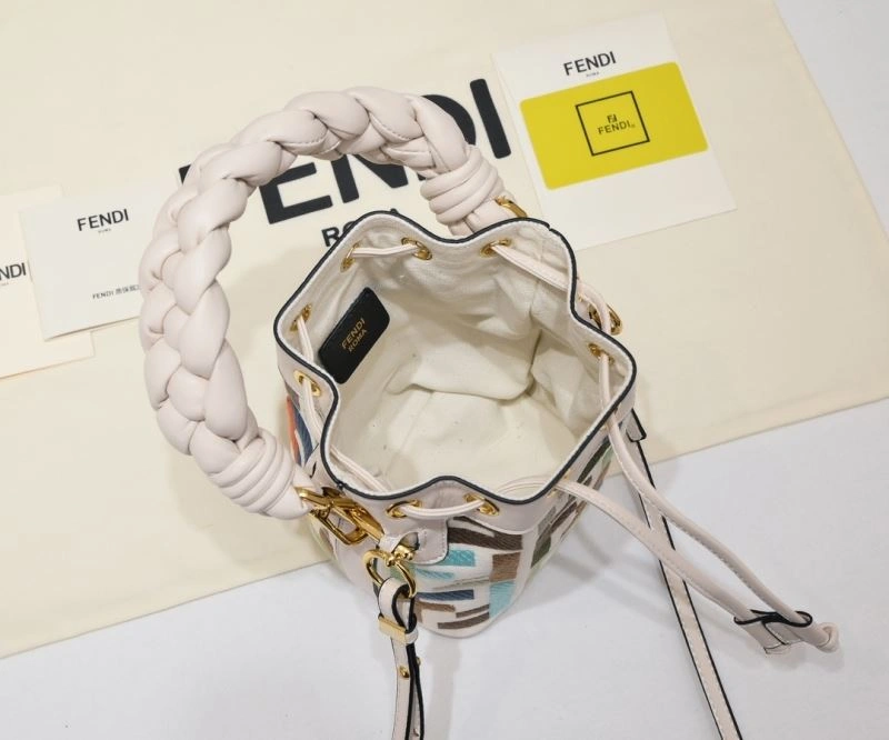 ZipUp Fendi Bucket Bags 85404