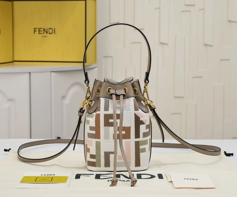 Fendi Bucket Bags UrbanStyle 85426