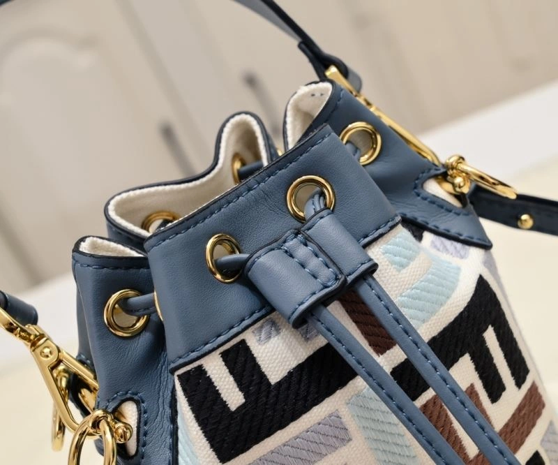Supportive Fendi Bucket Bags 85400