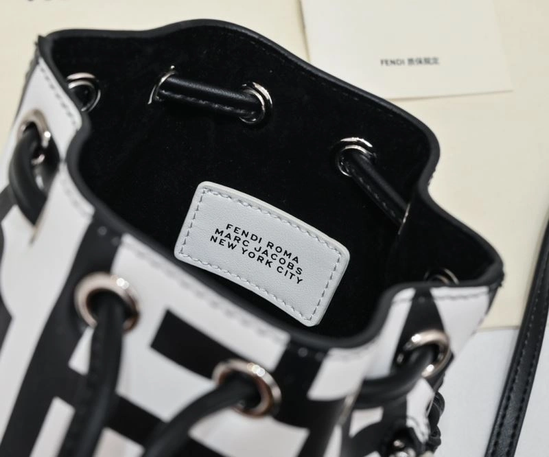 Durable Fendi Bucket Bags 85393
