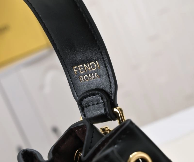 WellDesigned Fendi Bucket Bags 85394