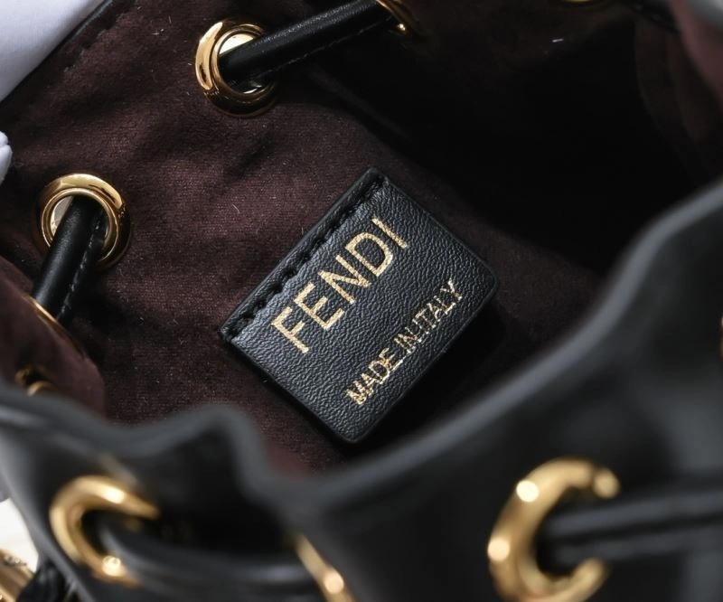 WellDesigned Fendi Bucket Bags 85394