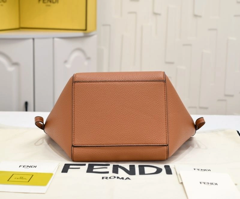 Fendi Bucket Bags Comfortable 85384