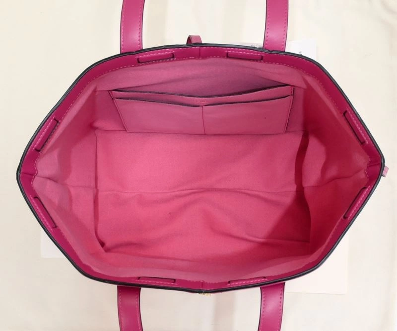 Supportive Fendi Bucket Bags 85372