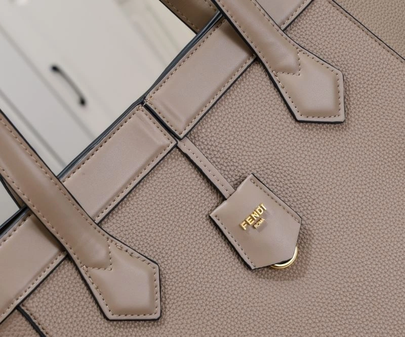 Fendi Bucket Bags WellDesigned 85376