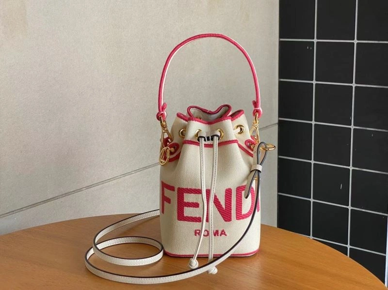 Fendi Bucket Bags Comfortable 78286