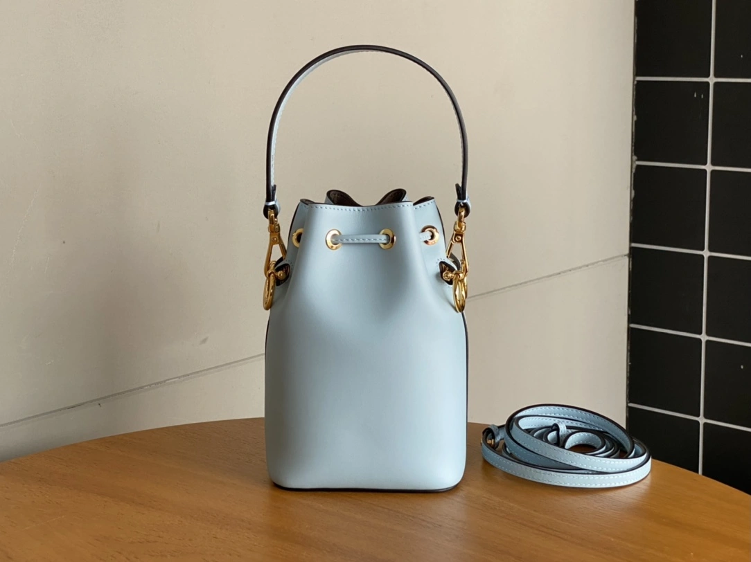 Fendi Bucket Bags Resilient 76849