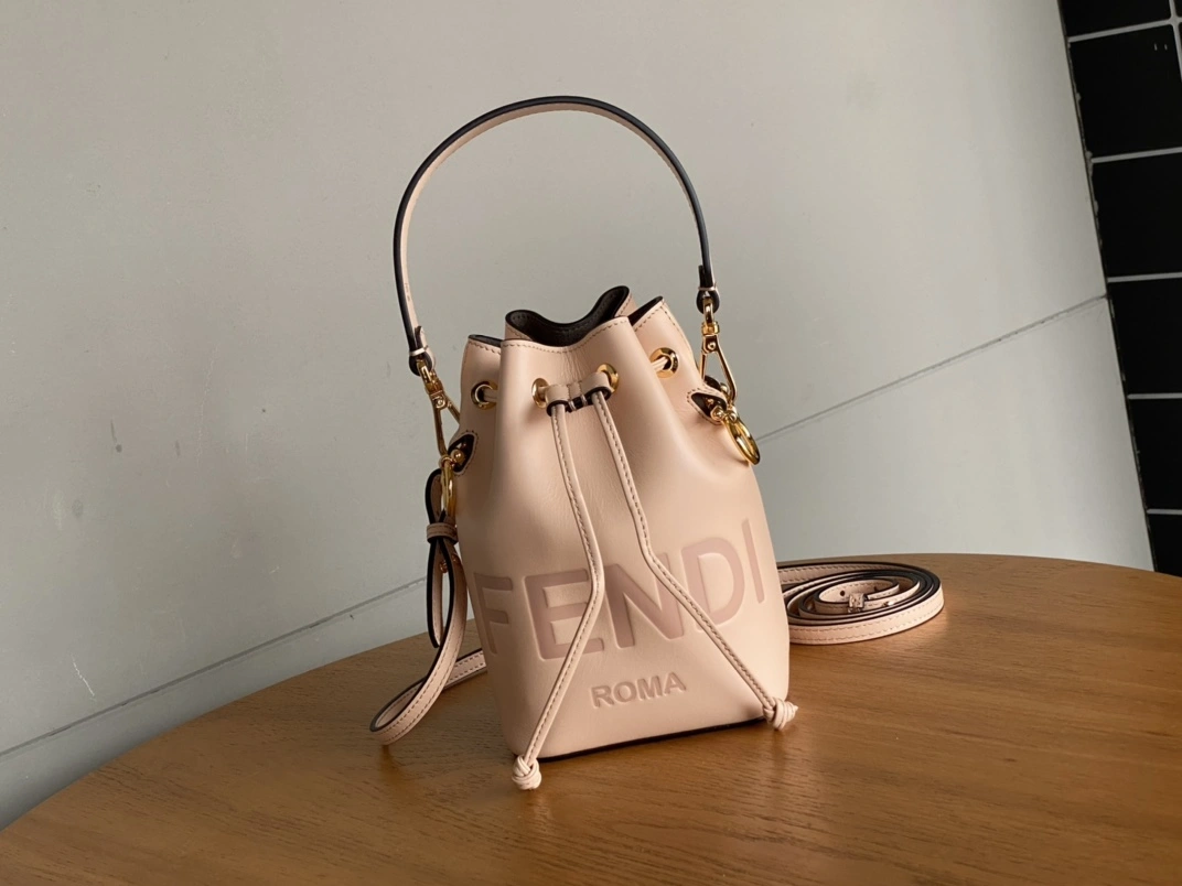 SunProtective Fendi Bucket Bags 76851