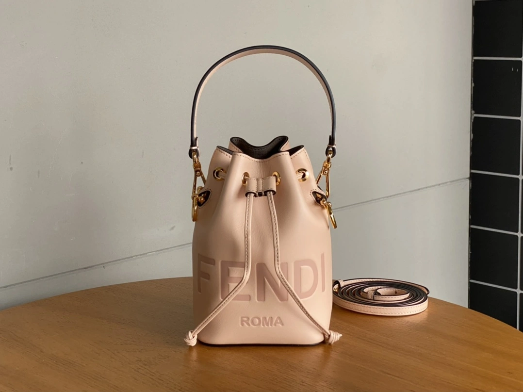 SunProtective Fendi Bucket Bags 76851